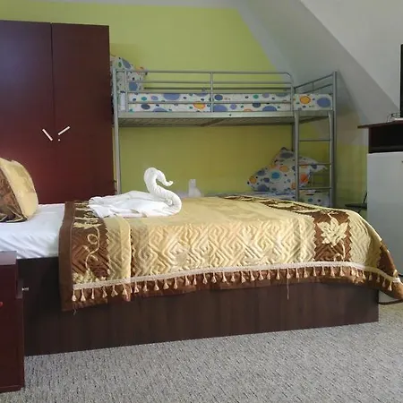 Pensiunea La Castel - Piscina Incalzita Gasthof Costinești