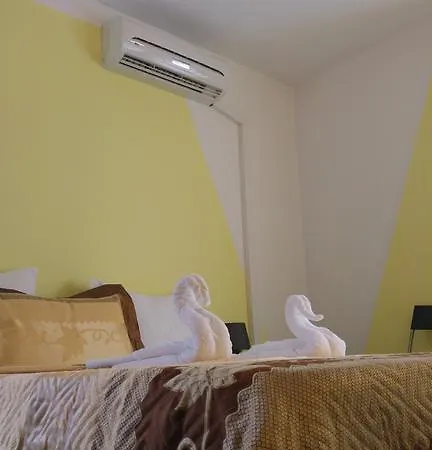 Pensiunea La Castel - Piscina Incalzita Gasthof