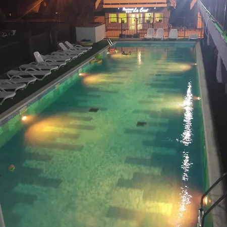 Pensiunea La Castel - Piscina Incalzita Gasthof