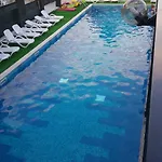 Pensiunea La Castel - Piscina Incalzita