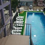 Pensiunea La Castel - Piscina Incalzita