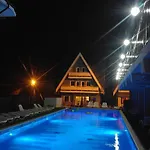 Pensiunea La Castel - Piscina Incalzita Guest house Costinesti