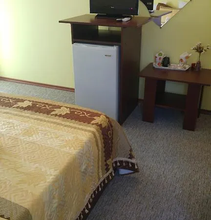 Gasthuis Pensiunea La Castel - Piscina Incalzita 3*