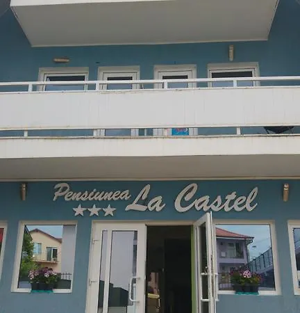 Pensiunea La Castel - Piscina Incalzita Pensiune 3*
