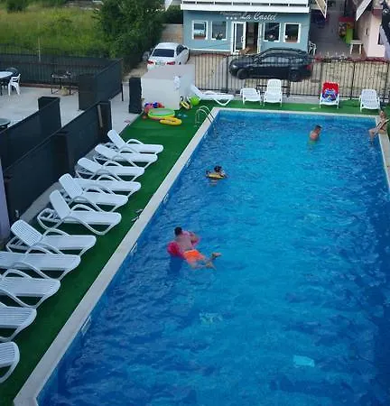 Pensiunea La Castel - Piscina Incalzita 3* Costineşti