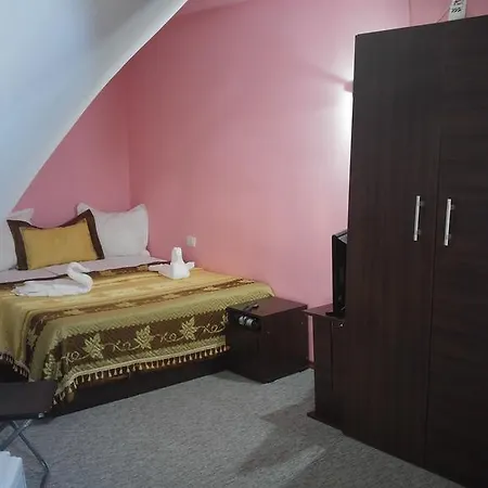 Pensiunea La Castel - Piscina Incalzita 3* Costineşti