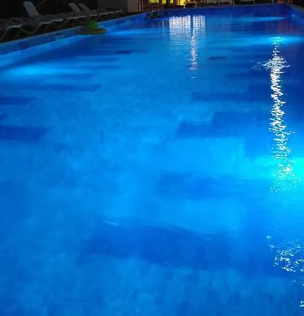 Pensiunea La Castel - Piscina Incalzita 3*