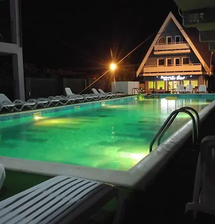 Guest house Pensiunea La Castel - Piscina Incalzita 3*
